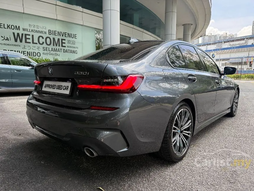 2022 BMW 330i M Sport Driving Assist Pack Sedan