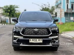 2023 Toyota Kijang Innova Zenix 2.0 Q HV TSS ( Premium Color) MPV
