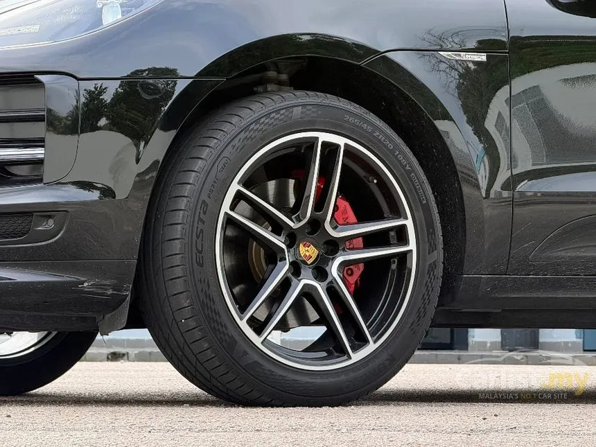 2019 Porsche Macan SUV
