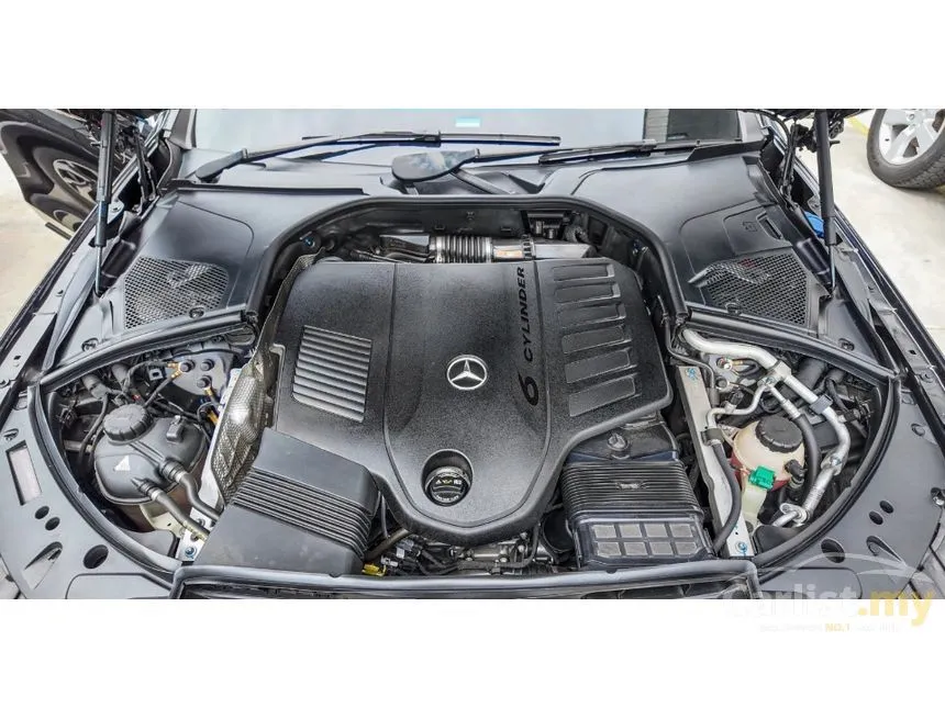 2022 Mercedes-Benz S580e Sedan