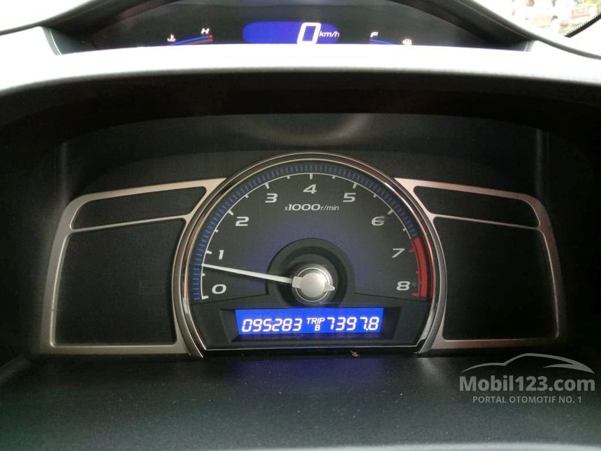 Jual Mobil Honda Civic 2008 FD 1.8 di Jawa Timur Manual Sedan Hitam Rp