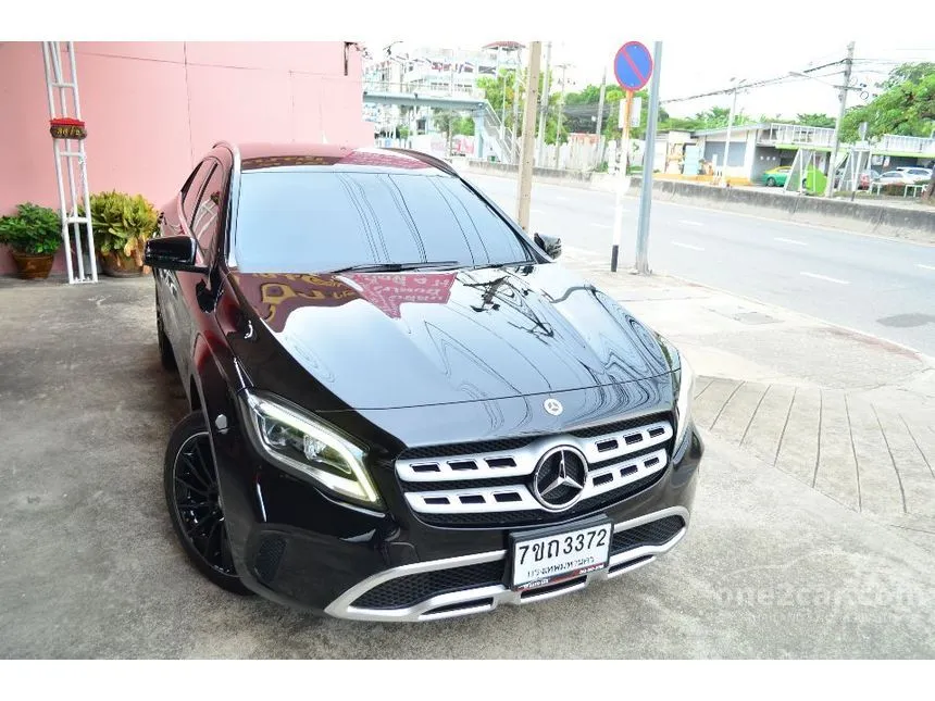 2020 Mercedes-Benz GLA200 Urban SUV