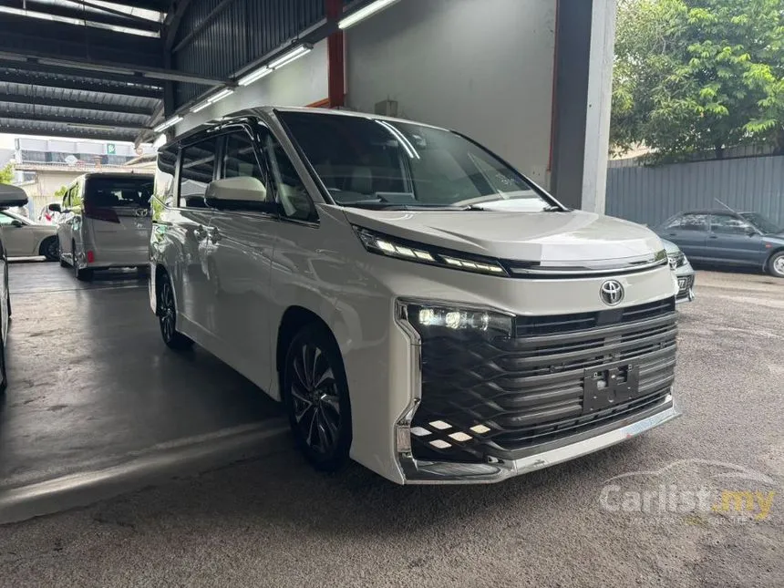 2022 Toyota Voxy S-Z MPV
