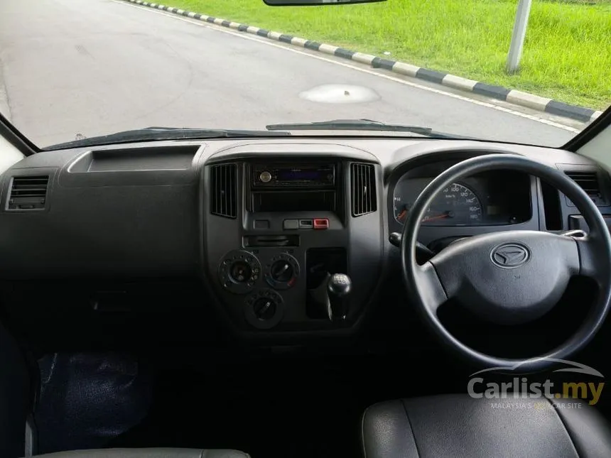 2011 Daihatsu Gran Max Panel Van