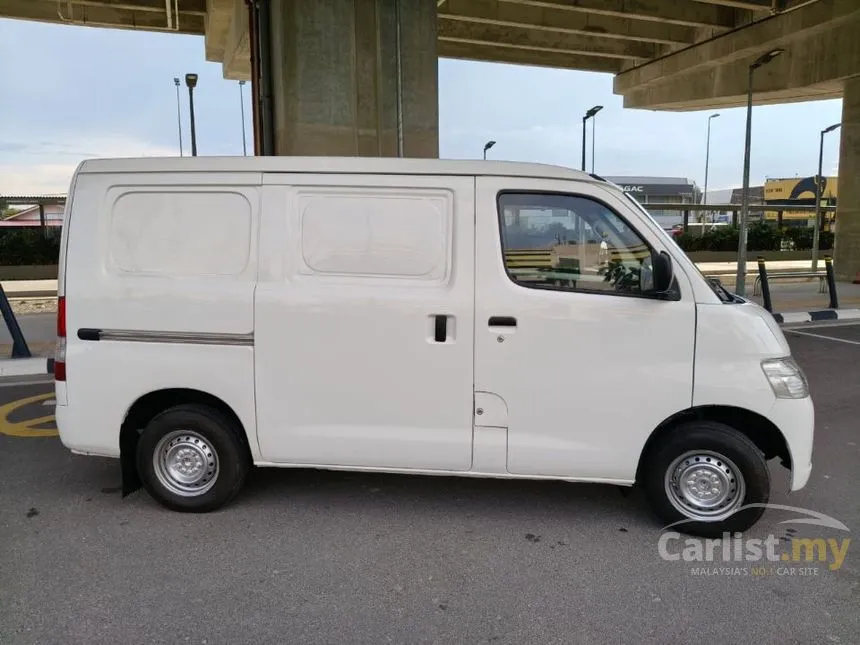 2011 Daihatsu Gran Max Panel Van