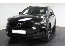 2022 Volvo XC40 T5 R-Design