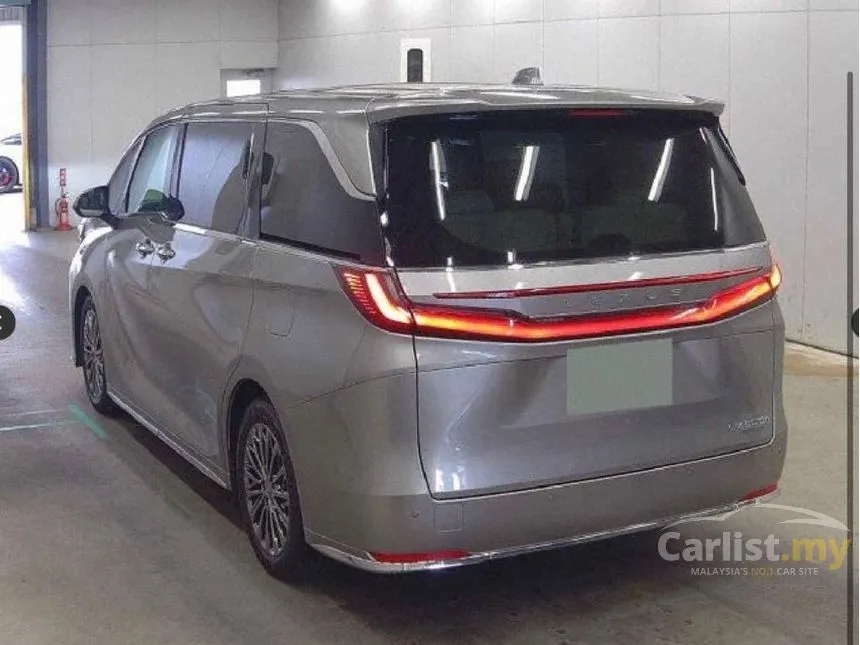 2025 Lexus LM 500h Version L 6 Seater MPV