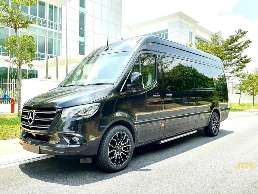 2019 Mercedes-Benz V220 d AMG Line MPV