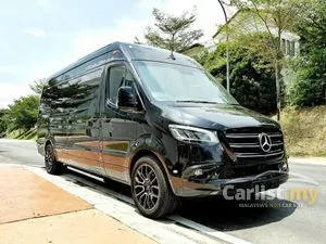 2019 Mercedes-Benz V220 2.1 D AMG Line 7 Seater MPV