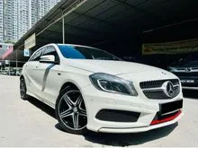 2015 Mercedes-Benz A250 2.0 AMG FULL SERVICE RECORD LOW MILEAGE WARRANTY