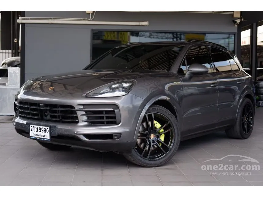 2021 Porsche CAYENNE SUV