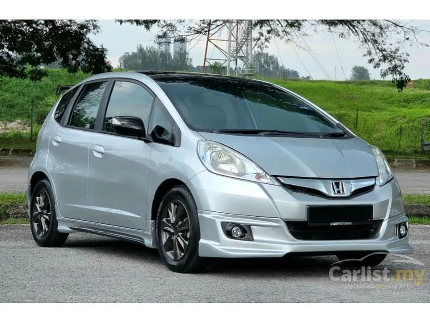 2014 Honda Jazz Hybrid Hatchback