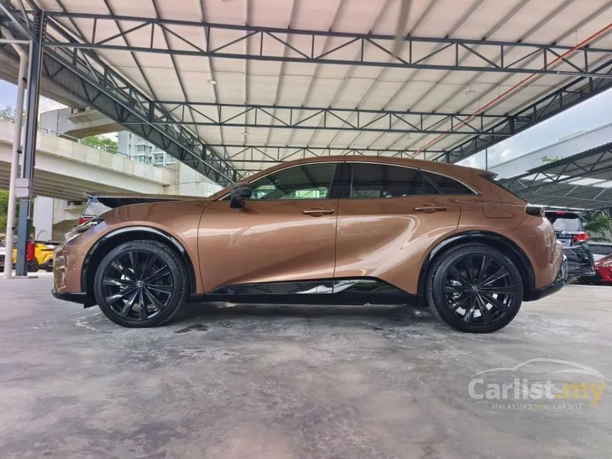 2024 Toyota Crown Sport Z PHEV SUV