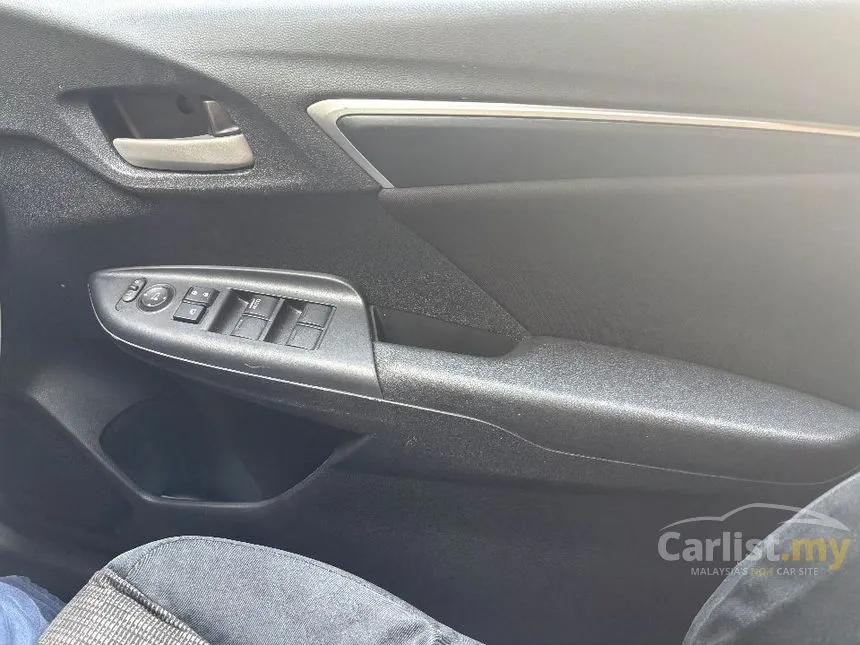 2016 Honda Jazz S Hatchback