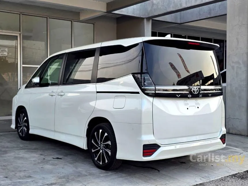 2022 Toyota Voxy S-Z MPV