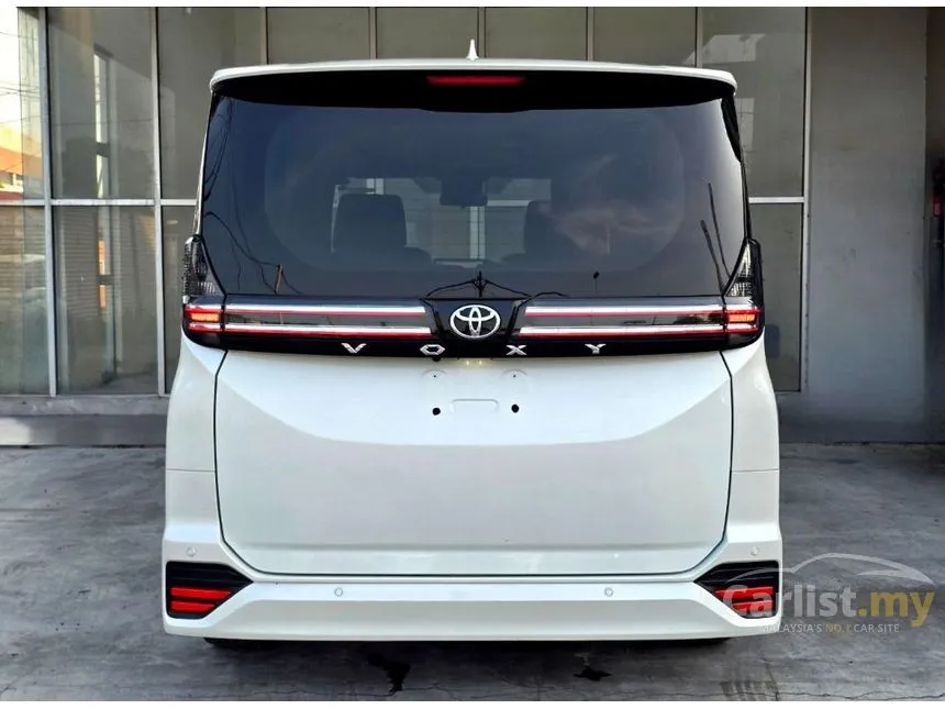2022 Toyota Voxy S-Z MPV