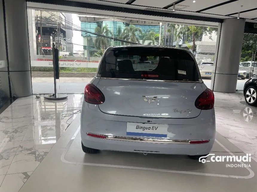 2024 Wuling Binguo EV Premium Range Hatchback