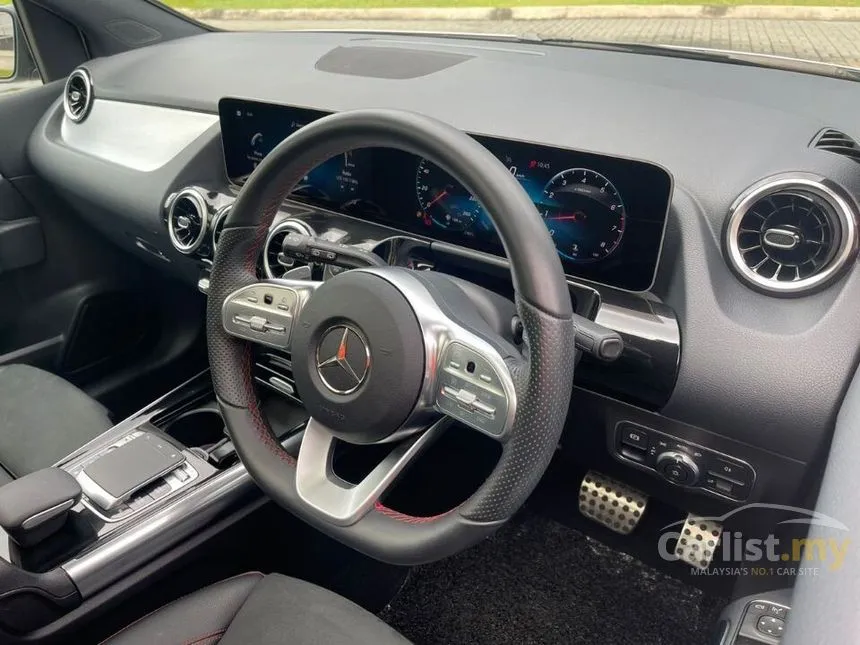 2019 Mercedes-Benz B180 Hatchback
