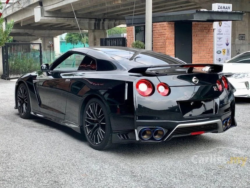 2019 Nissan GT-R Recaro Coupe