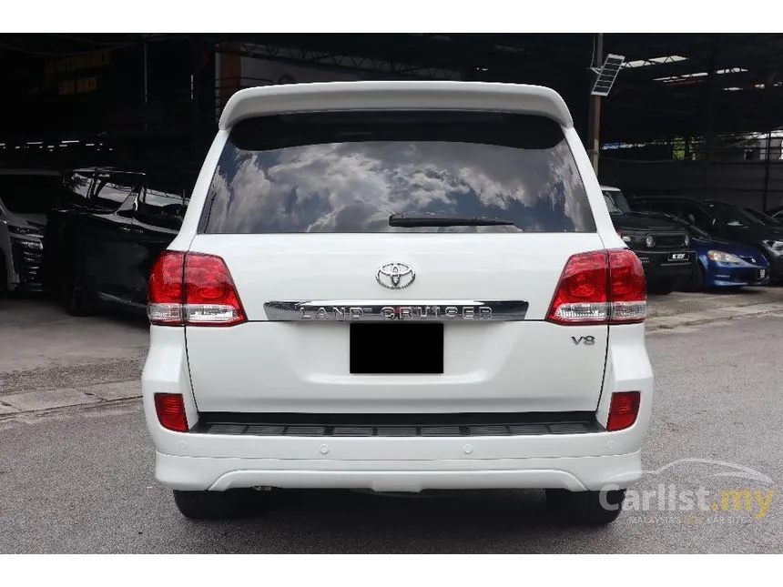 2010 Toyota Land Cruiser URJ202 SUV