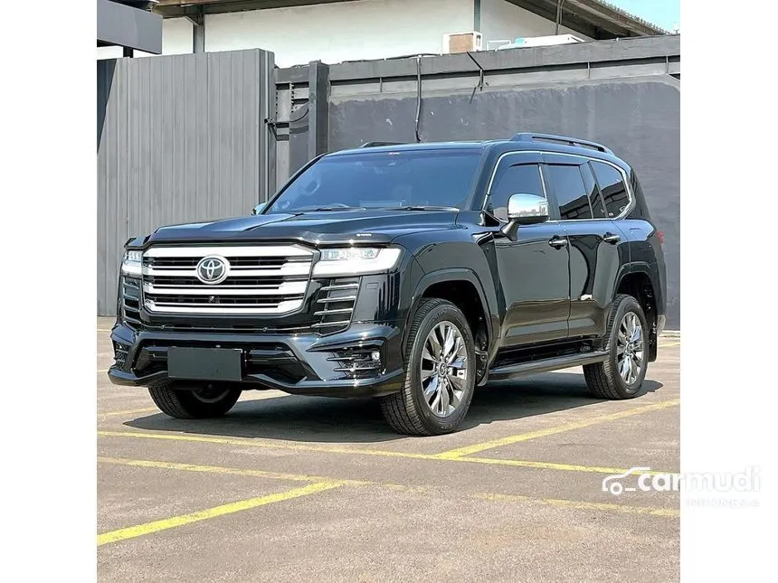 Jual Mobil Toyota Land Cruiser 2024 VX
