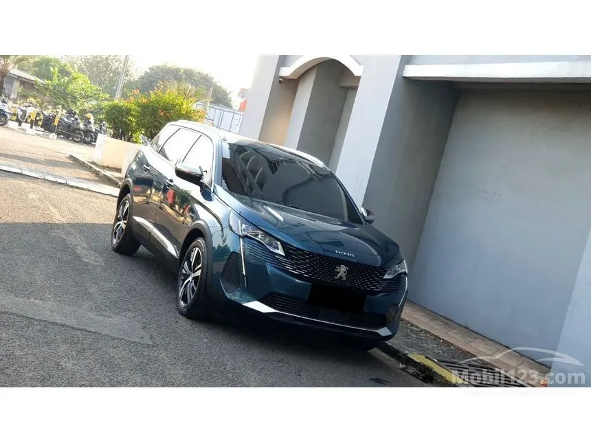 2023 Peugeot 5008 Allure Plus SUV