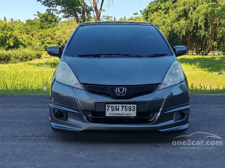 2012 Honda JAZZ V Hatchback