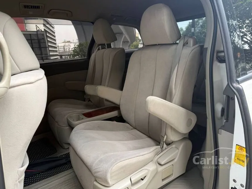 2010 Toyota Estima MPV