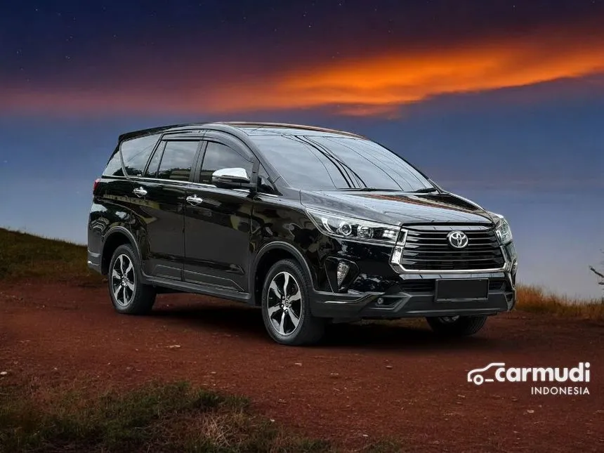 Jual Mobil Toyota Kijang Innova 2022 Venturer 2.4 di Jawa Timur Automatic MPV Hitam Rp 510.000.000