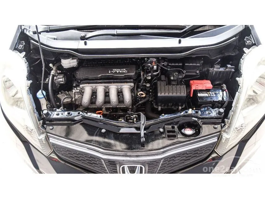 2012 Honda Jazz V i-VTEC Hatchback