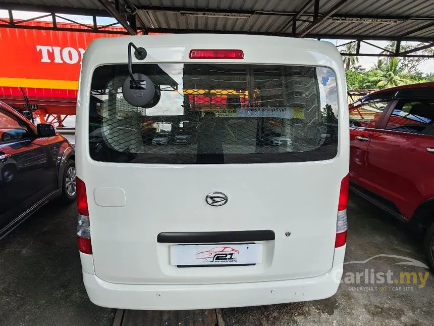 2021 Daihatsu Gran Max Panel Van