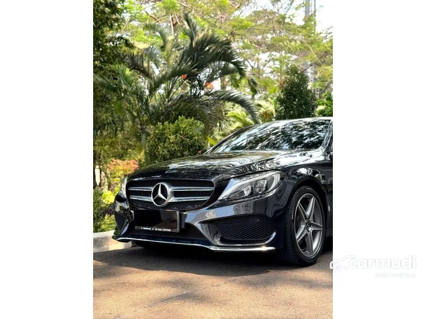 2018 Mercedes-Benz C200 AMG Line Sedan