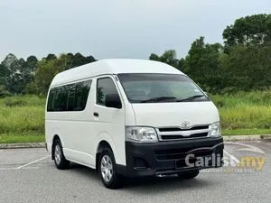 2011 Toyota Hiace 2.7 Window Van Van
