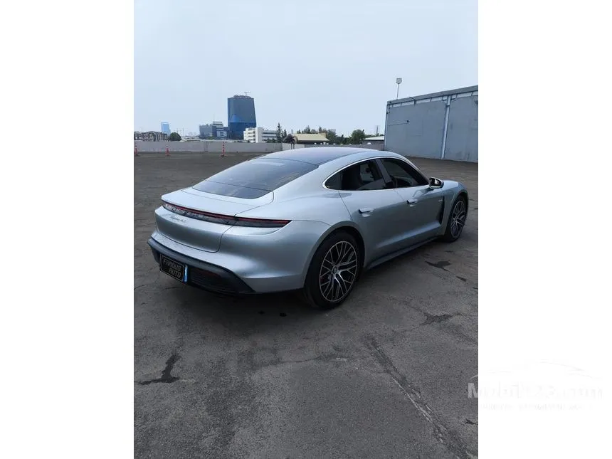 2021 Porsche Taycan 4S Performance Battery Plus Sedan