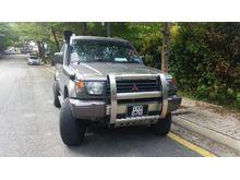 2002 Mitsubishi Pajero 2.5 SUV
