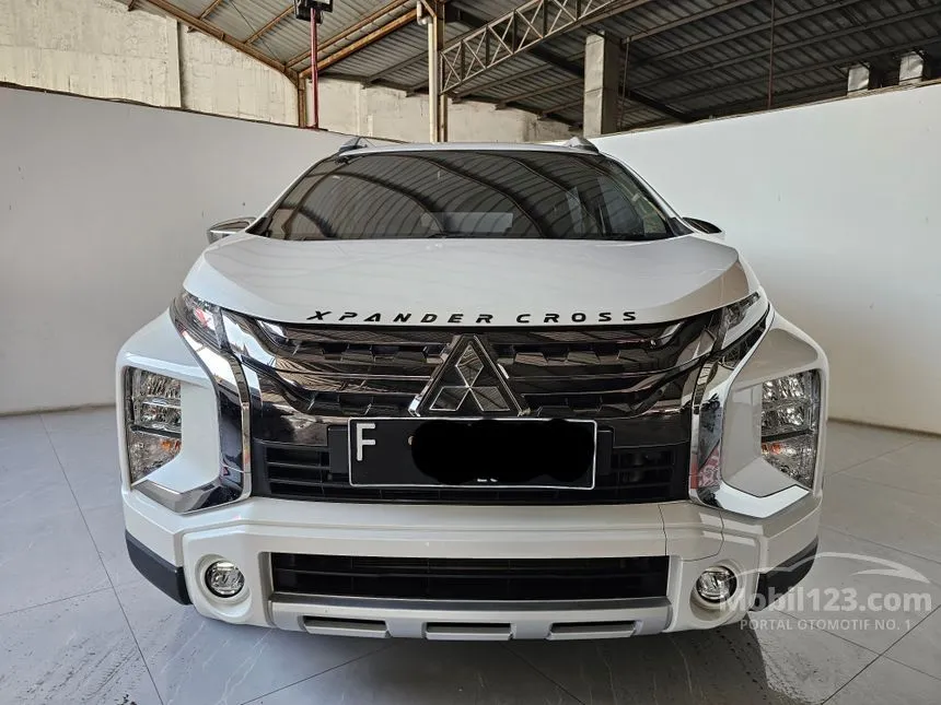 Jual Mobil Mitsubishi Xpander Cross 2020 Premium 1.5 di Jawa Barat Automatic MPV Putih Rp 230.000.000