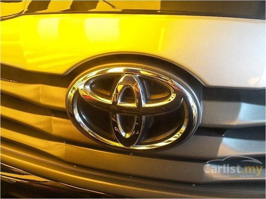 2012 Toyota Innova G MPV