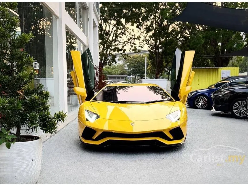 2017 Lamborghini Aventador S Coupe