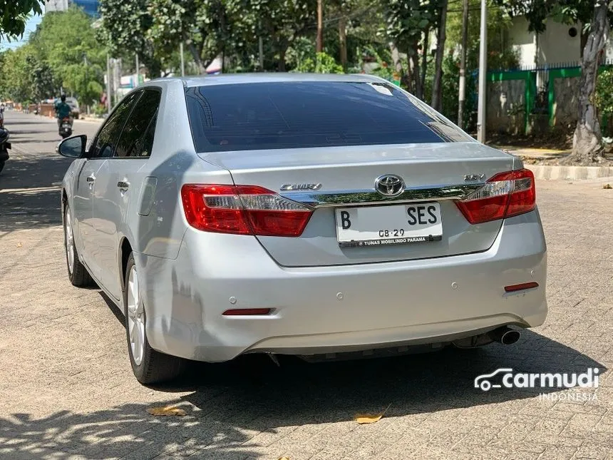 2013 Toyota Camry V Sedan