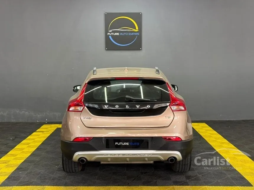 2015 Volvo V40 T5 Hatchback