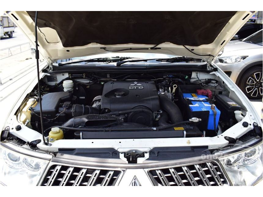 2013 Mitsubishi Pajero Sport GT SUV