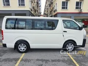 2025 Toyota Hiace 3.0 Window Van Van