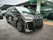Recon 2020 Toyota Alphard 2.5 G S C / DIM / BSM / ORIGINAL MILEAGE