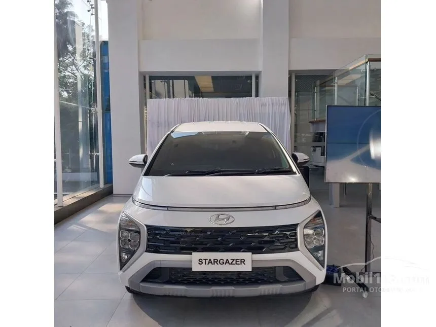 Jual Mobil Hyundai Stargazer 2024 Essential 1.5 di Banten Automatic Wagon Putih Rp 241.300.000
