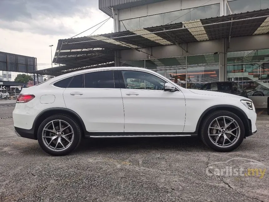 2019 Mercedes-Benz GLC300 4MATIC AMG Line Coupe