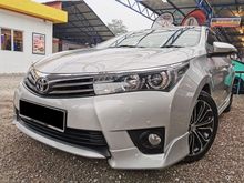 Toyota COROLLA ALTIS V 2.0 BKIT LEATHER PStart DVD