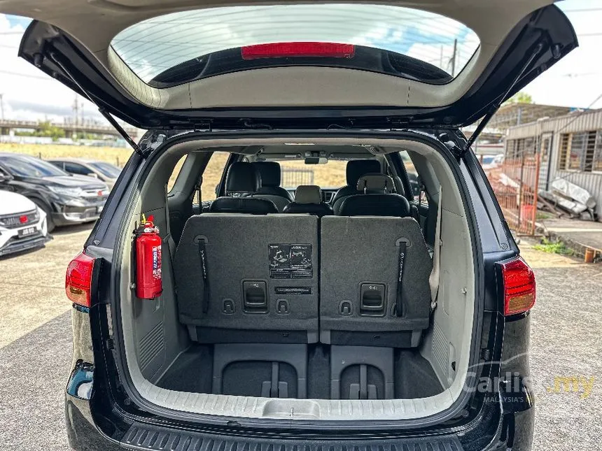 2017 Kia Grand Carnival CRDi MPV