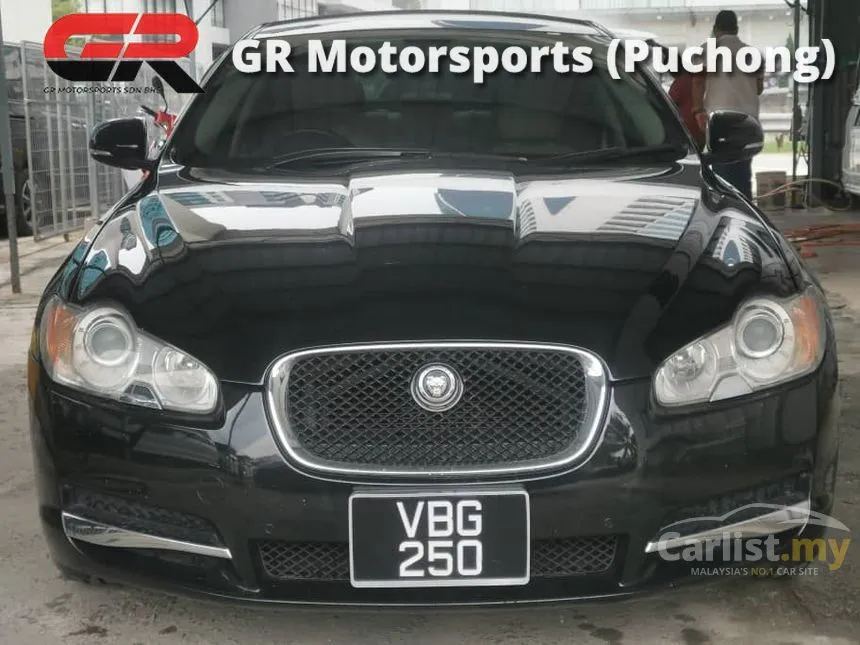 2010 Jaguar XF Luxury Sedan