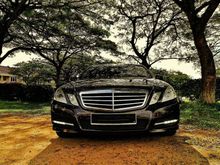 2010 Mercedes-Benz E300 3.0 Avantgarde Sedan
