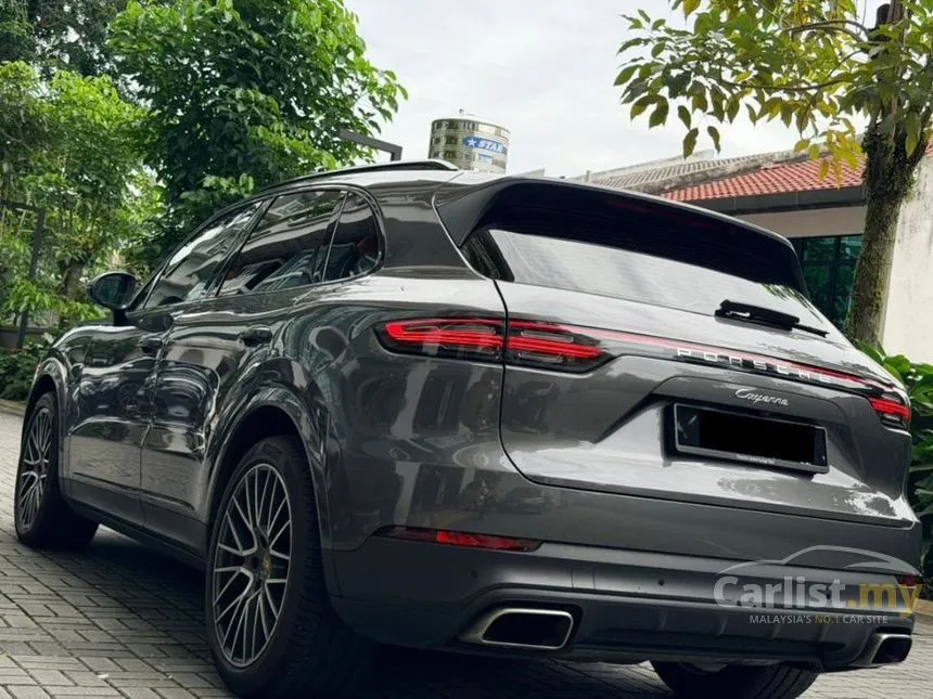 2022 Porsche Cayenne SUV